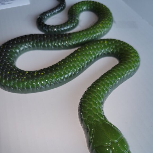 SNAKE winder GREEN Resin Figurine New collectible animal reptile Home Camp - Picture 3 of 3